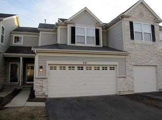 341 Robin Glen Ln, South Elgin, IL 60177