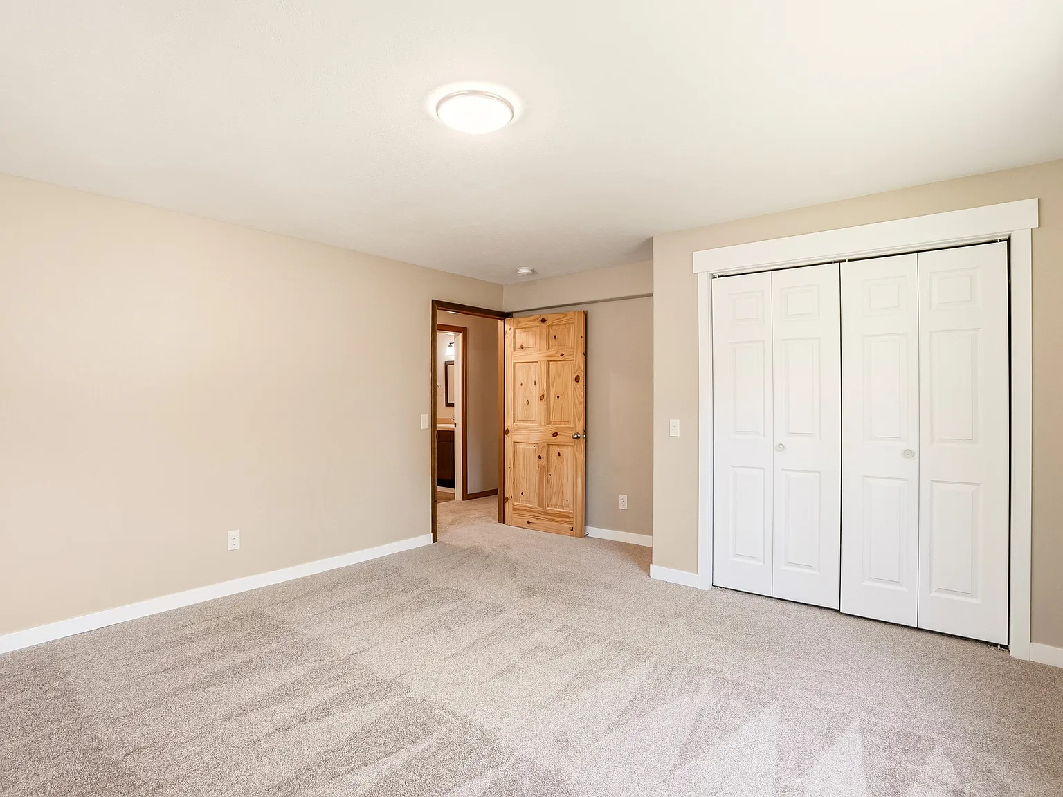 GS - 11830 North Bedivere Drive - 1 — Photo 2