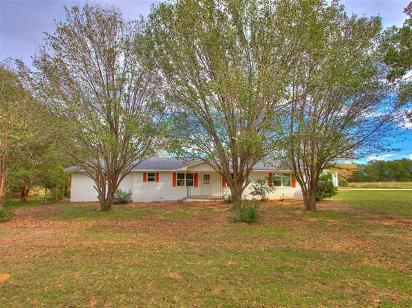 1001 Mitchell Rd, Tecumseh, OK 74873