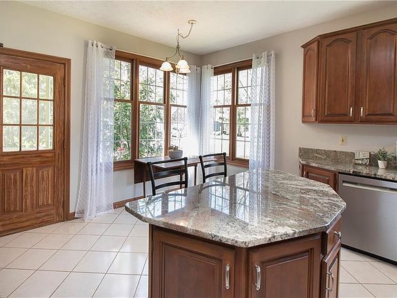 5th image of 30801 Silktree Ln #1
