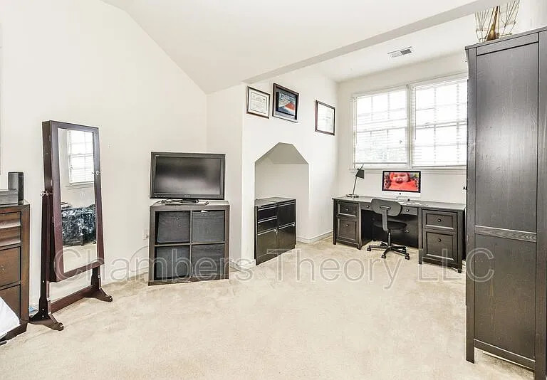 705 Massey Ln #B — Photo 26
