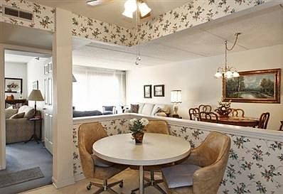4th image of 7021 W Touhy Ave APT 402