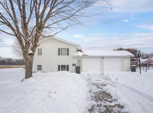 608-610 Martin Rd, Waterloo, IA 50701