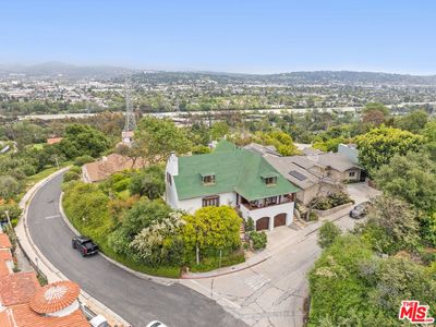 3806 Carnavon Way, Los Angeles, CA, 90027