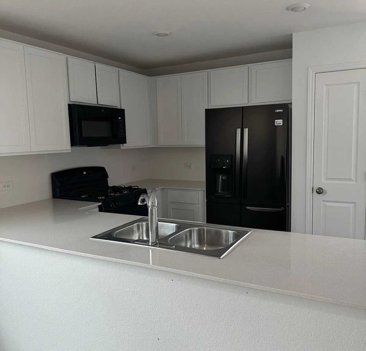 193 Magalia Ln — Photo 3