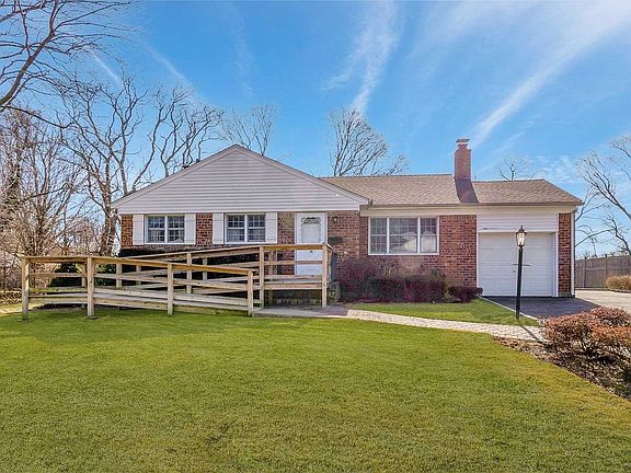 2nd image of 10 Sparkill Dr