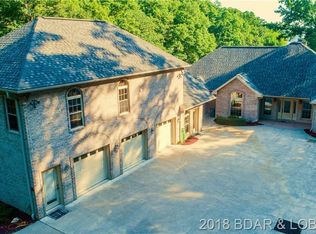 79 Grizzly Ln, Lake Ozark, MO 65049