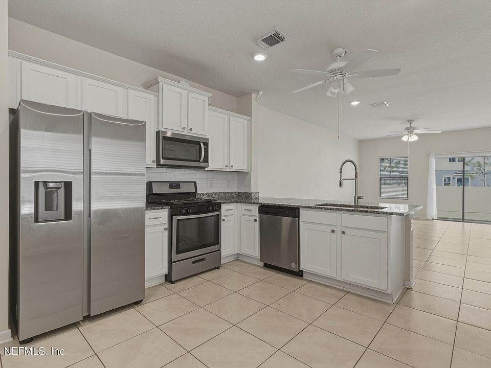 1st image of 98 COASTLINE Way
