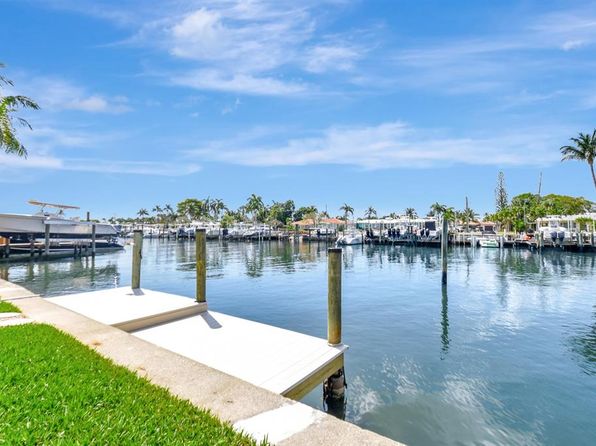 644 Shore Dr