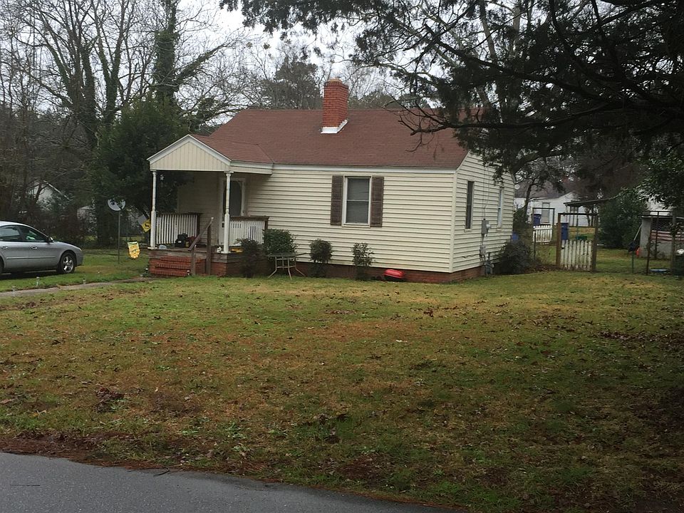 2nd image of 555 E Boundary St