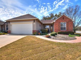 101 Dewberry Dr, Georgetown, TX 78633