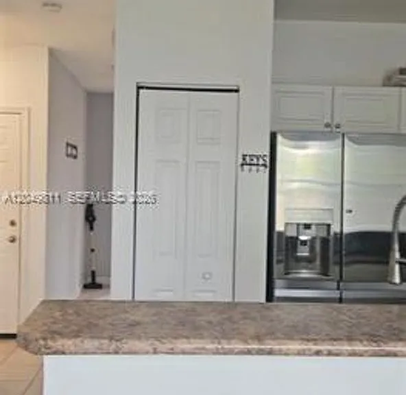 4163 NE 11th St #Townhouse 4163 — Photo 6