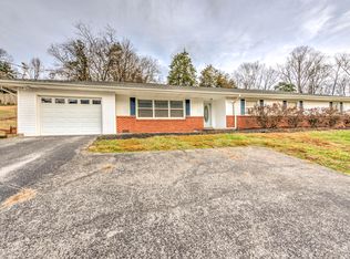 705 Riverbend Rd, Clinton, TN 37716