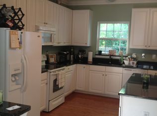 8640 Springwater Dr, Henrico, VA 23228