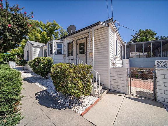 3rd image of 5803 Pickering Ave