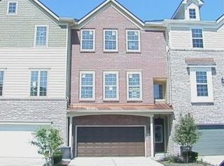 215 Wakefield Way, Zionsville, IN 46077
