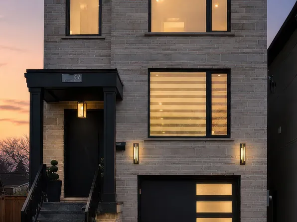 47 13th St, Toronto, ON M8V 3H3