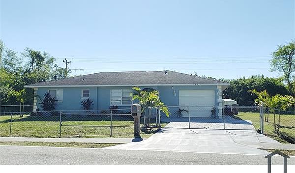 1st image of 402 Arthur Ave