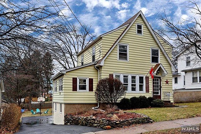 1st image of 69 Aqueduct Ave