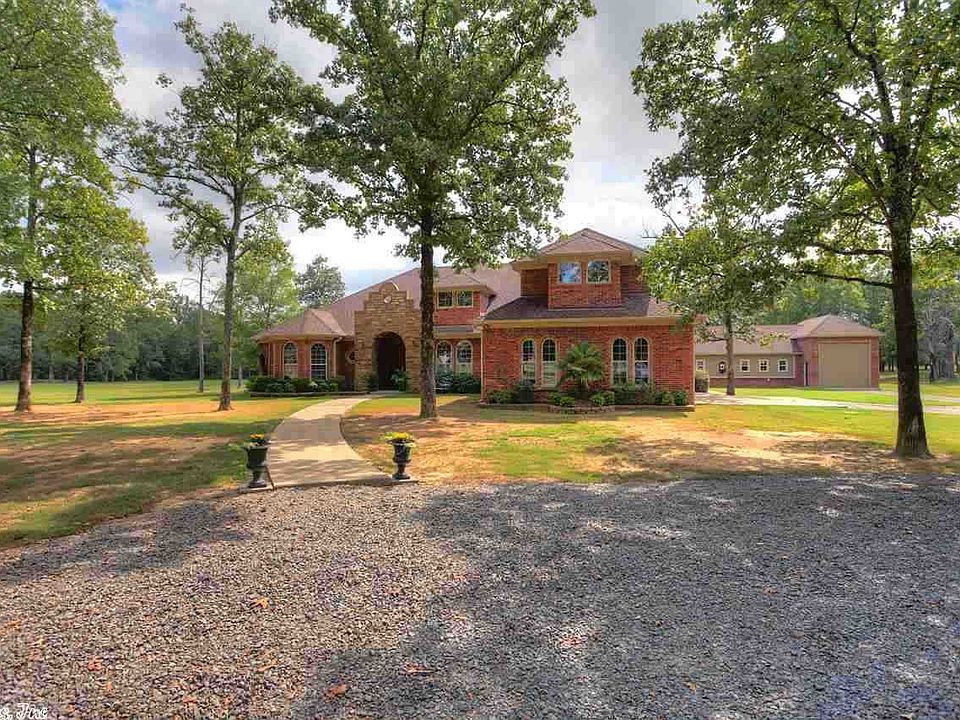 1st image of 31 Majestic Valley Dr