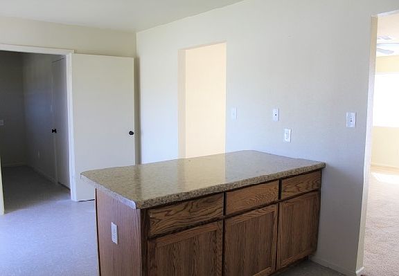 3rd image of 8732 E 37th Ln