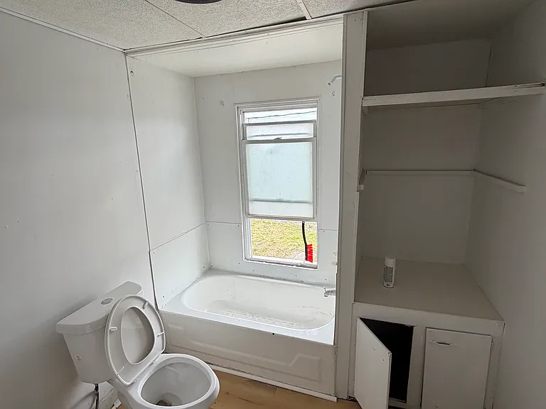 1408 E Main St #3 — Photo 5
