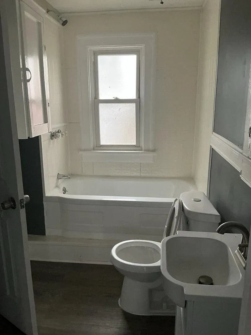 3125 W 16th St - Unit 3 Rear — Photo 2