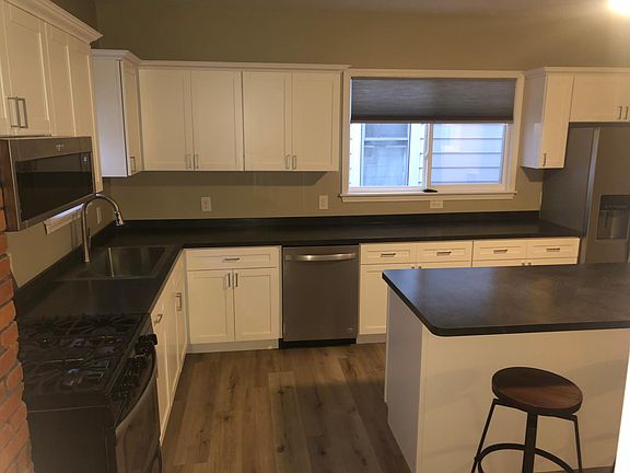 4th image of 31 Marion St #1
