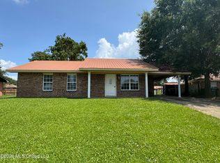 1106 Shirley Dr, Gulfport, MS 39503