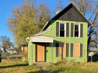 104 Chestnut St, Newark, OH 43055