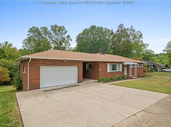 5 Miller Ln, Cross Lanes, WV 25313