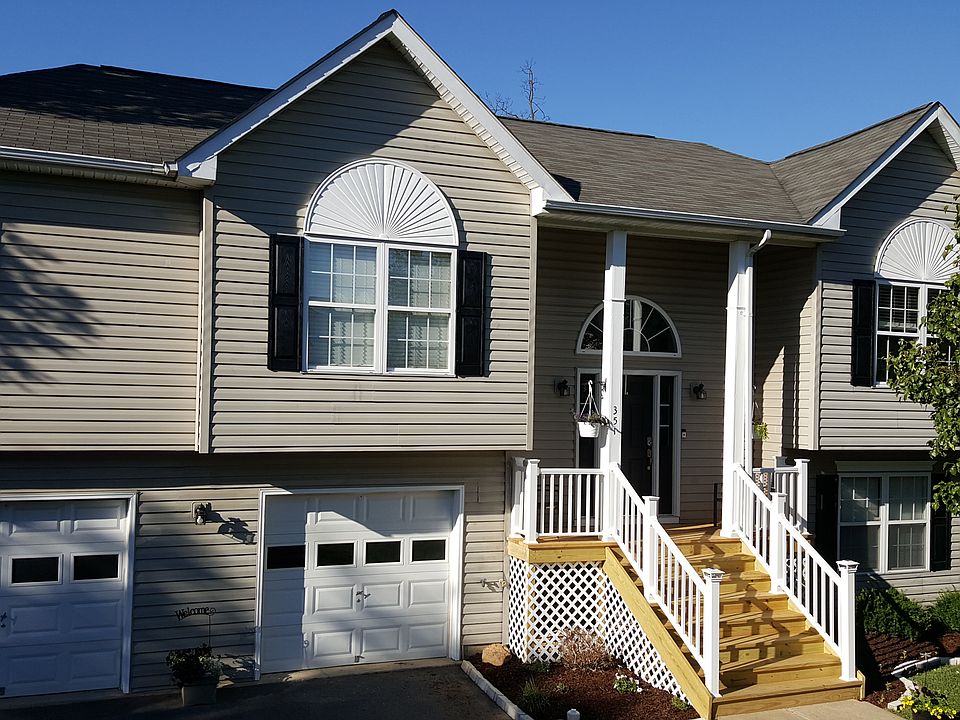 1st image of 351 Montgomery Cir