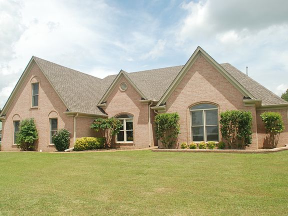 3rd image of 880 Jones Chapel Dr