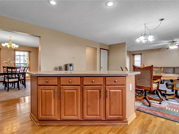 5th image of 50 Apple Blossom Blvd