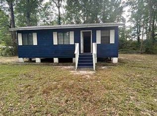 7085 Hadley St, Century, FL 32535