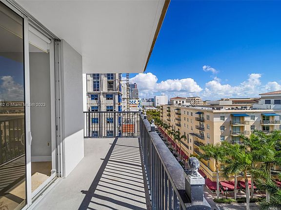 4th image of 4100 Salzedo St #914