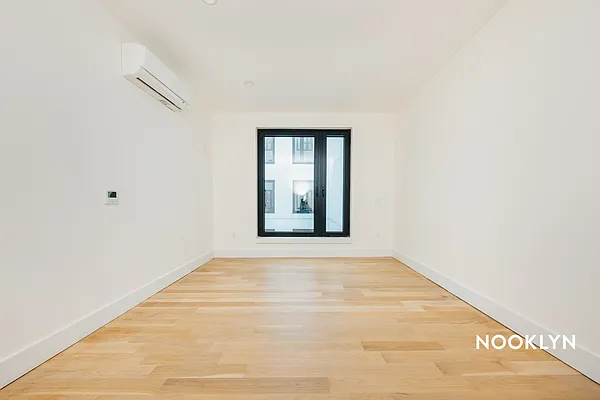Rented by Nooklyn NYC LLC | media 79