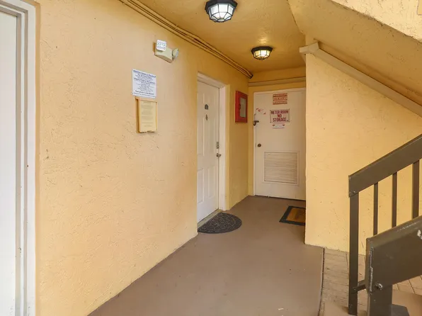 5701 Riverside Drive #102b6, Coral Springs, FL 33067