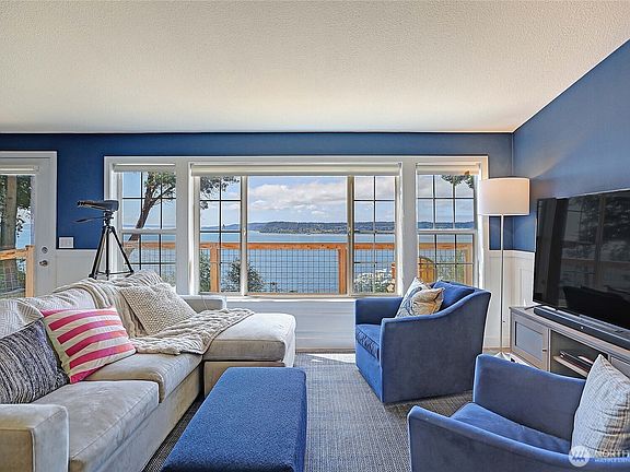 3rd image of 2076 Gull Way