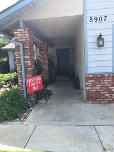 8907 Lanora Ave, Bakersfield, CA, 93306