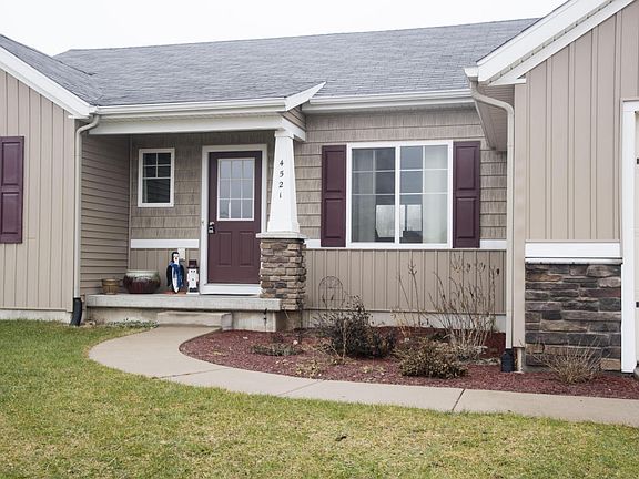 3rd image of 4521 Mesa Ct SE