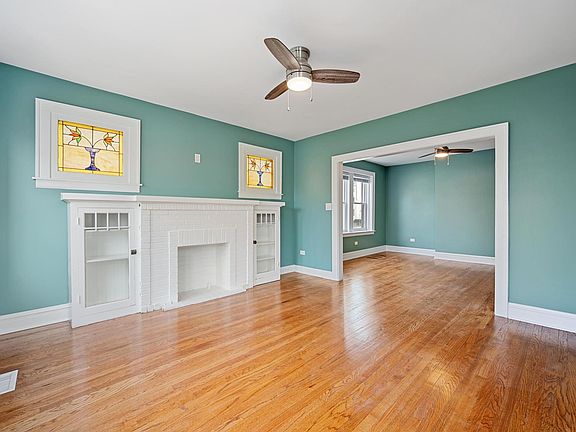 5th image of 2901 W Byron St #1W