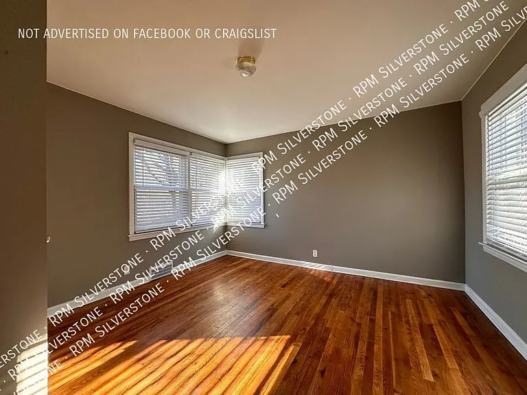 2362 Sanders Pl — Photo 10