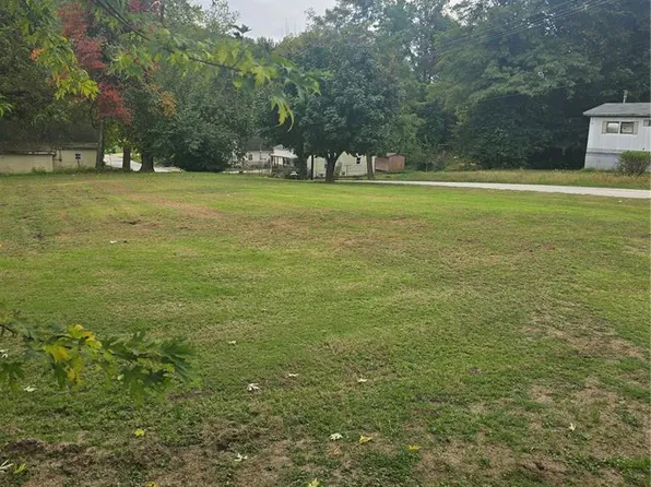 1122 Ohio St, Louisiana, MO 63353