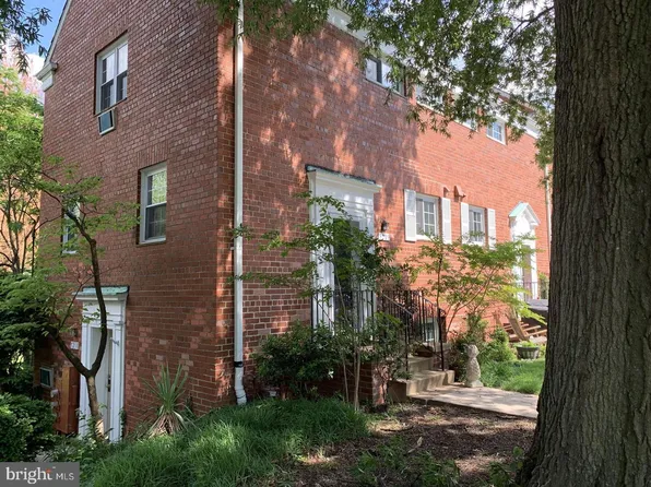 3209 Ravensworth Pl, Alexandria, VA 22302