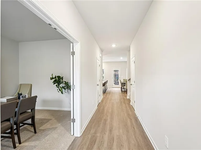 80 Proust Cir — Photo 2