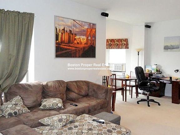 6-12 Blackwood St. #416 Boston - Back Bay Unit Photo 2 (1)