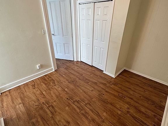 5th image of 317 N 6th St APT 4
