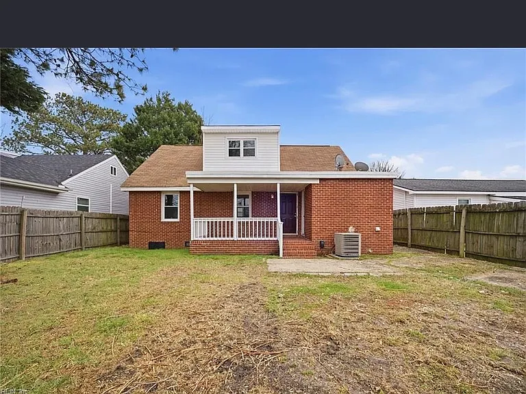 2508 Markham St — Photo 7