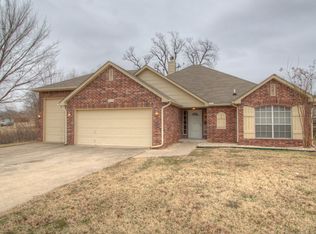 5123 S Redbud Pl W, Sand Springs, OK 74063